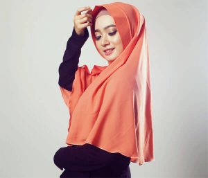 Jilbab harian bahan diamond italiano