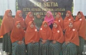 Jilbab Seragam